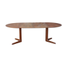 Expandable teak table