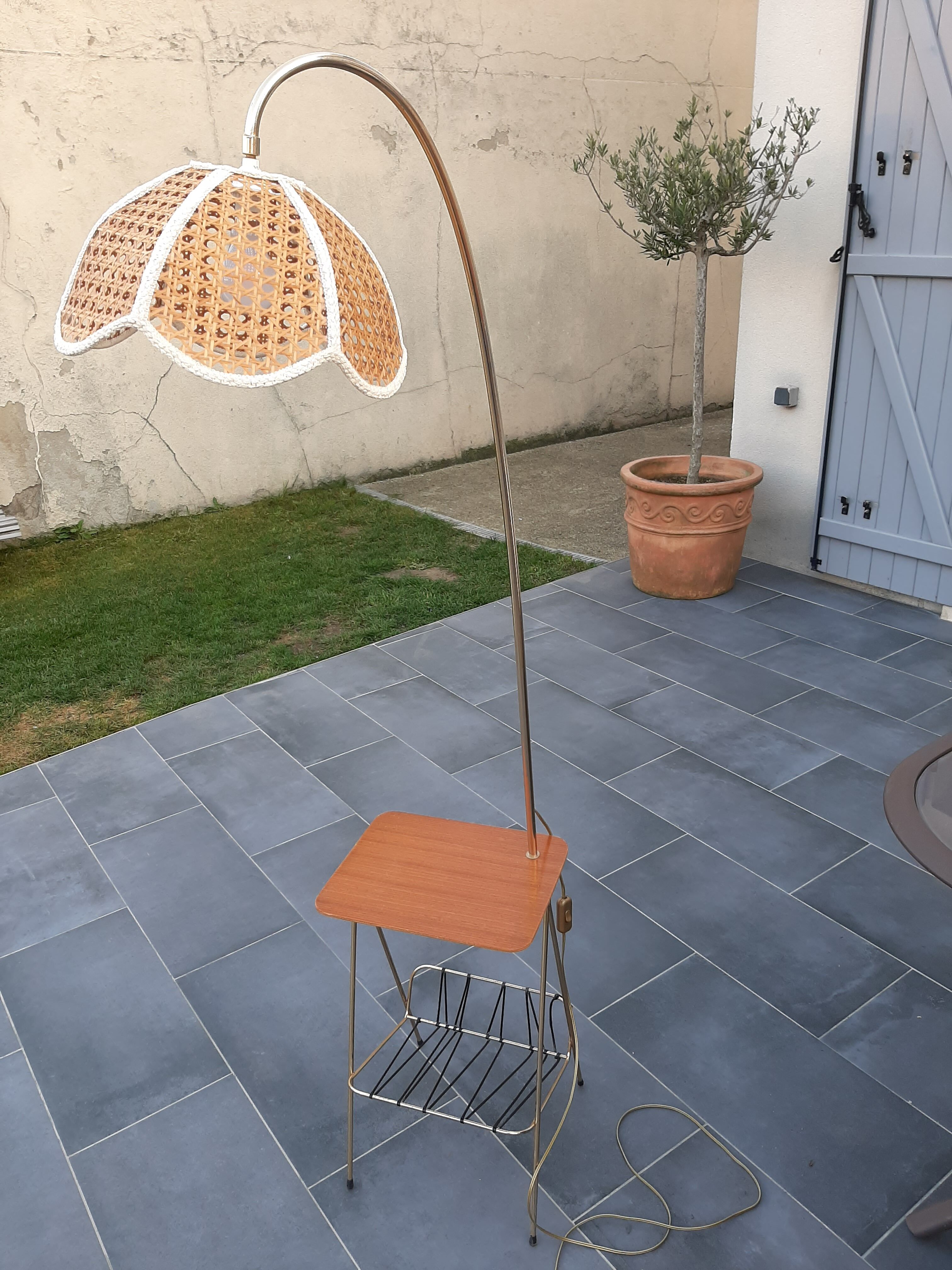 Vintage gueridon floor lamp