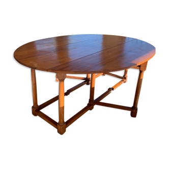 Table ovale bois noyer