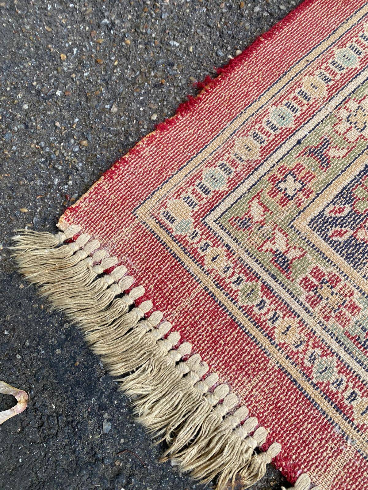 Tapis persan en laine bordeaux France 240x330