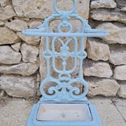 Art Nouveau cast iron umbrella stand – Deville, Pailliette & Cie, Char