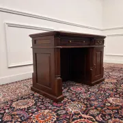 Compact Classic English Desk