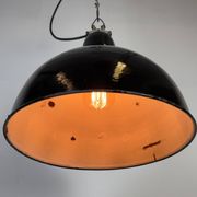 Lampe d'usine industrielle en émail noir avec dessus en fonte, années 1950