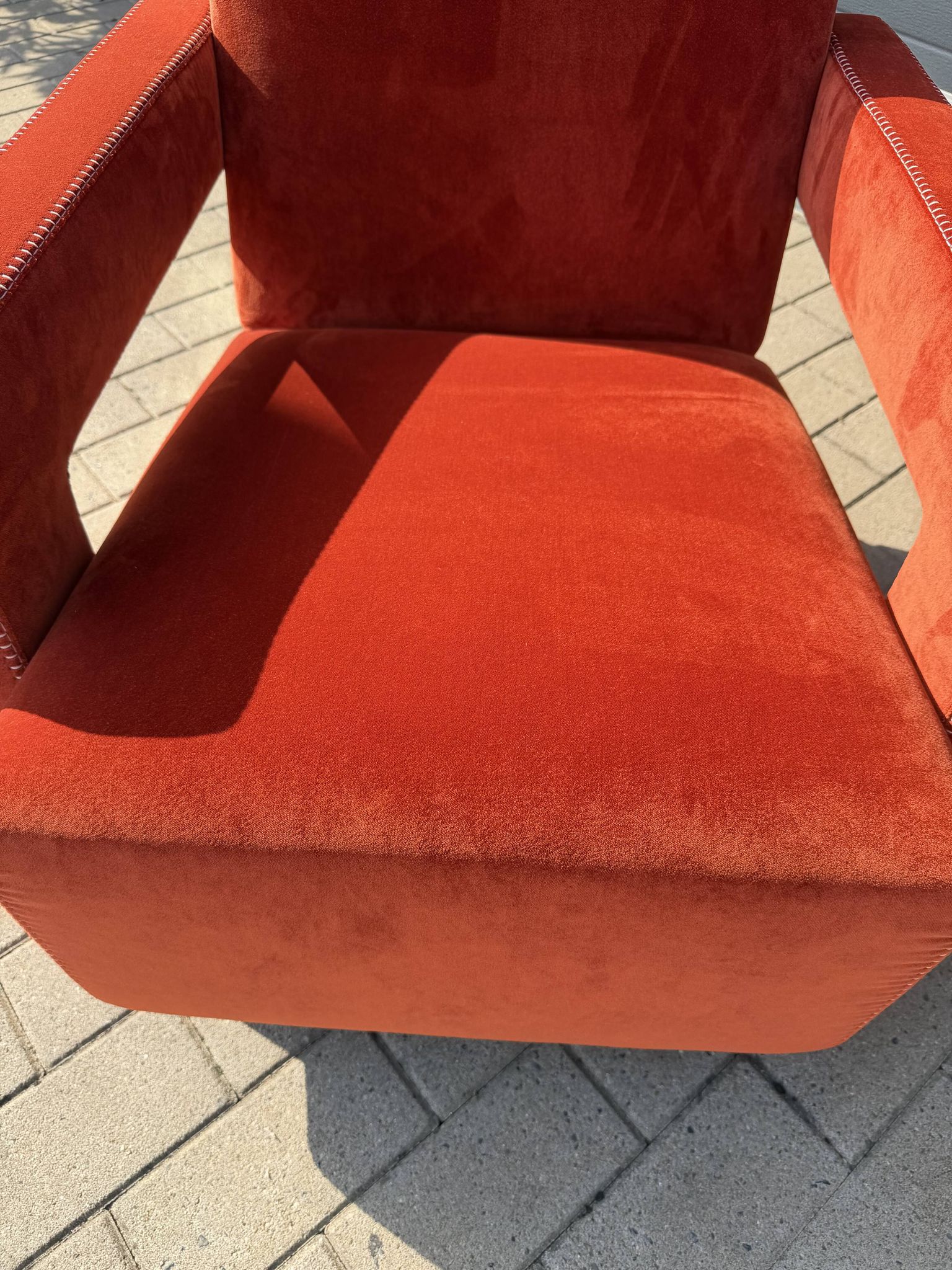 1x Cassina Utrecht chair Terracotta velvet in as new condition!!