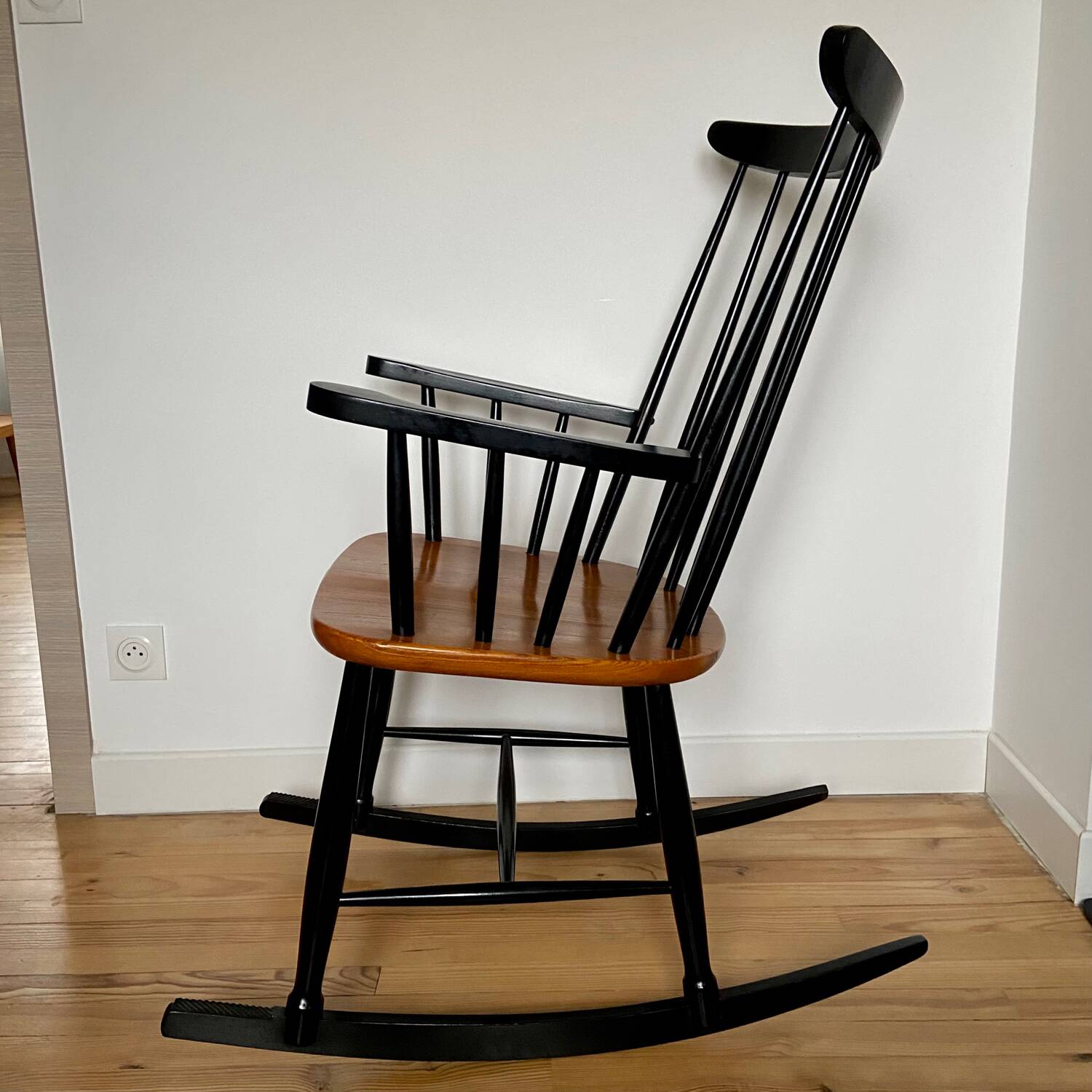 Vintage Scandinavian design rocking chair