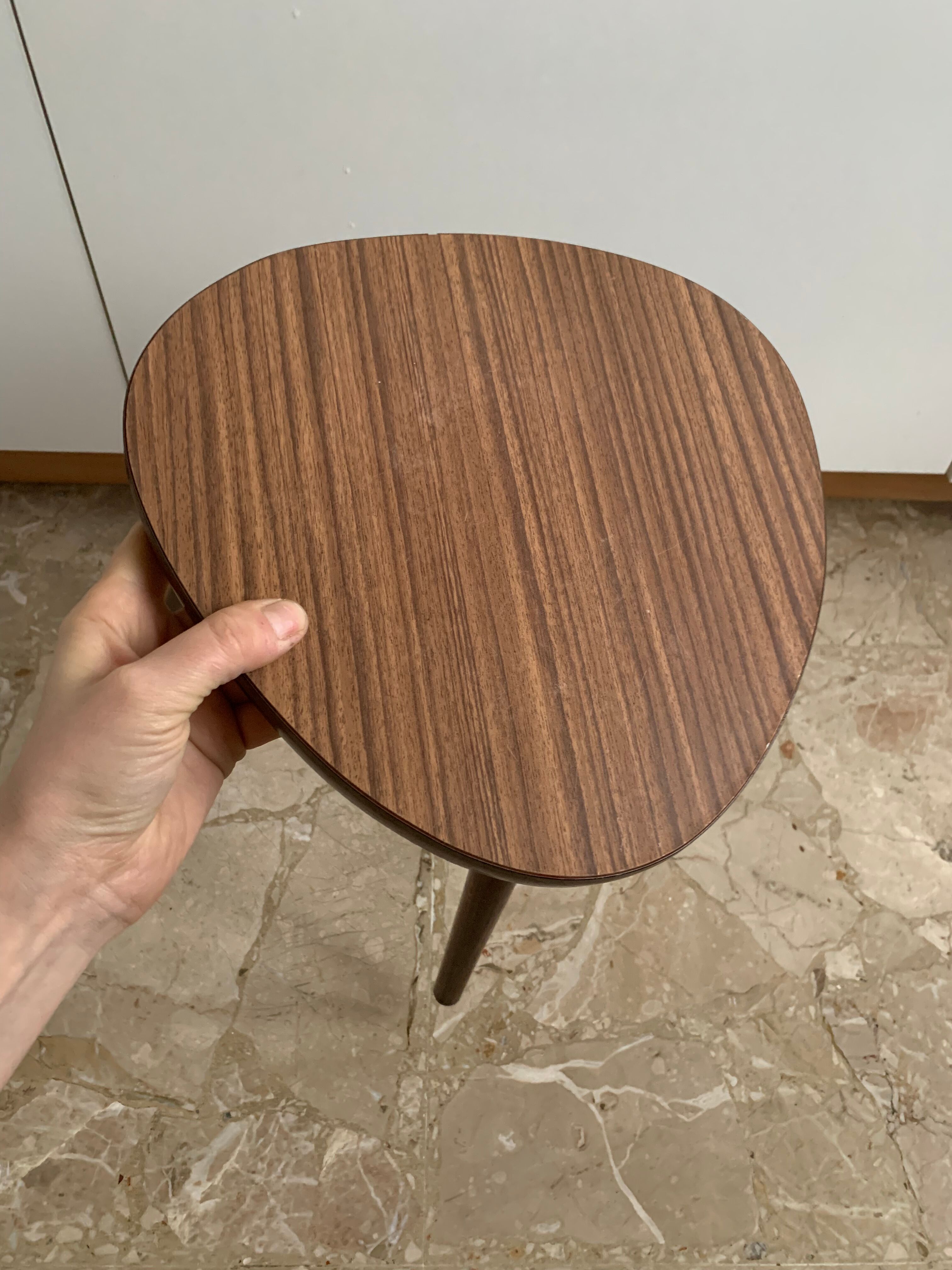 Sellette tripode en formica vintage