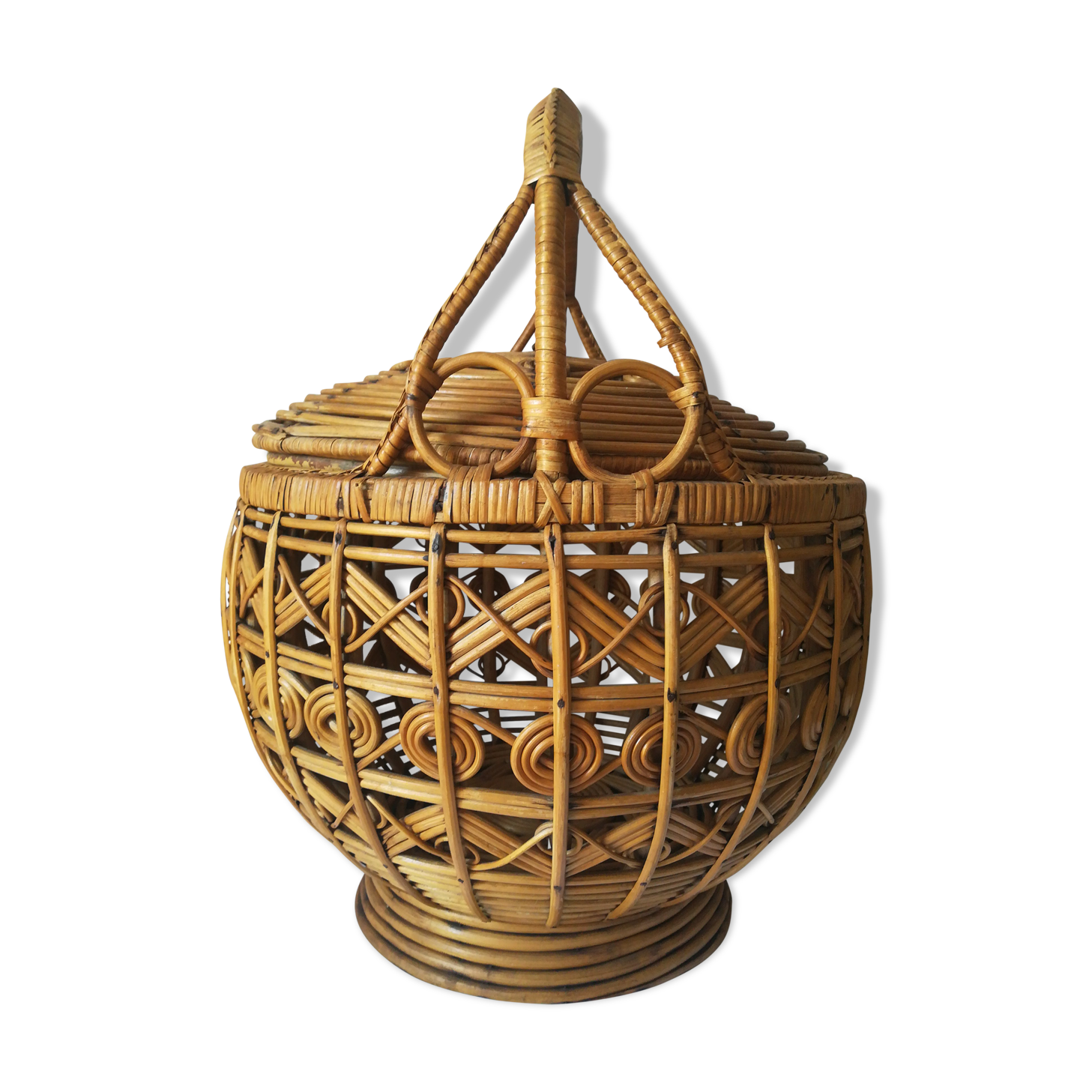 Peacock wicker basket