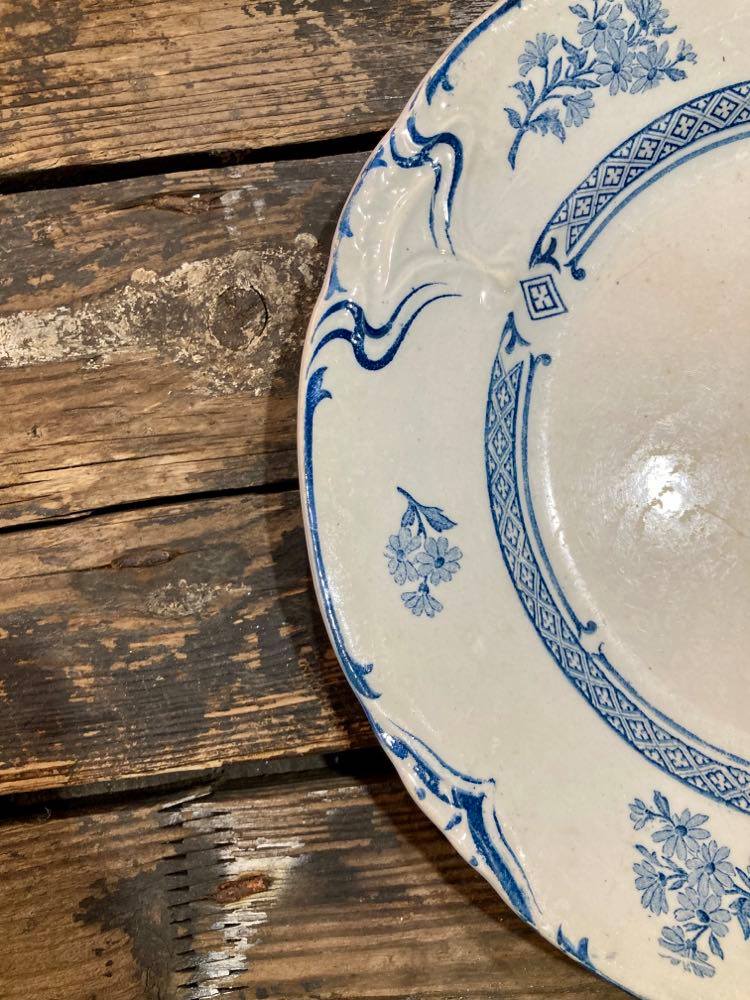 St. Amand Plate and Blue Manon Model Hamage