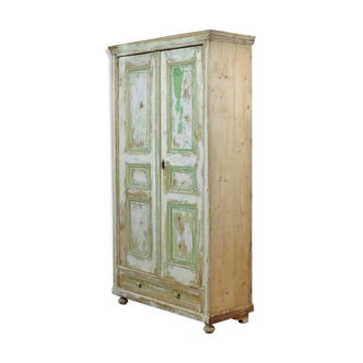 Antique pine cabine, circa 1920