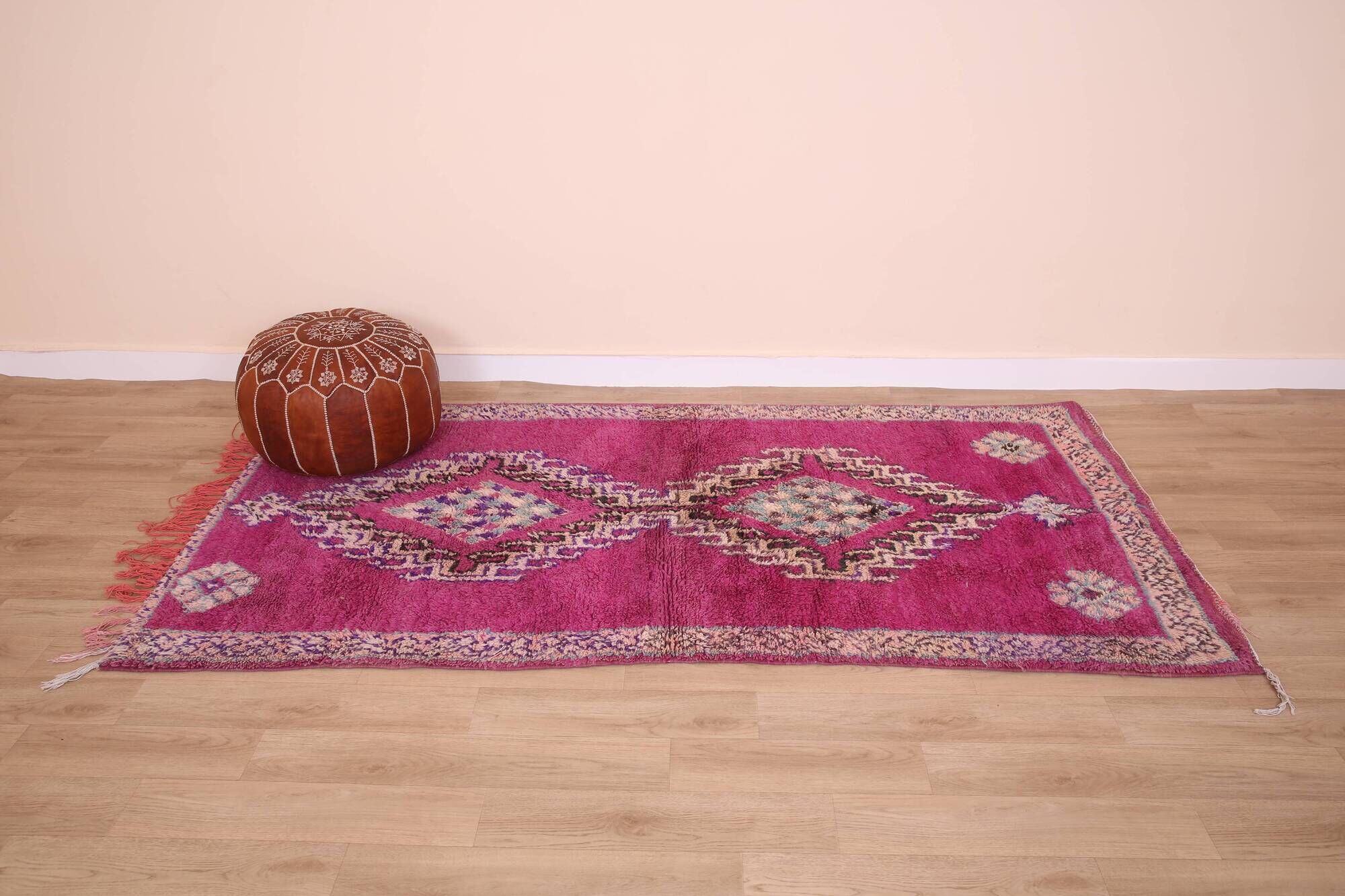 Purple vintage Moroccan Rug 116 x 234 cm, Berber Wool Rug Handmade, Old Rug