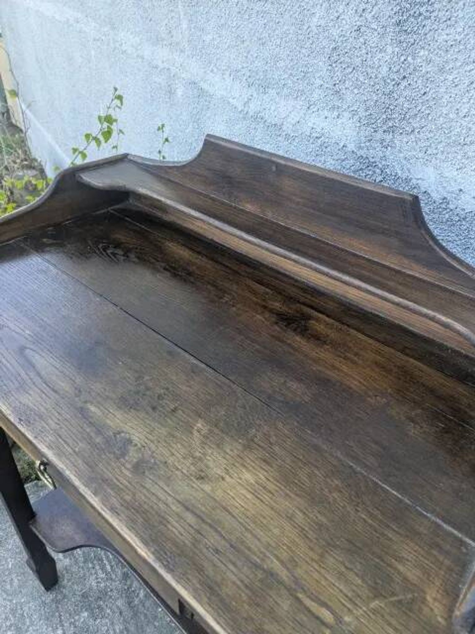 Dresser, oak desk