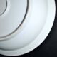 Limoges? lot de 2 plats ronds en porcelaine ancienne à liseré vert et or