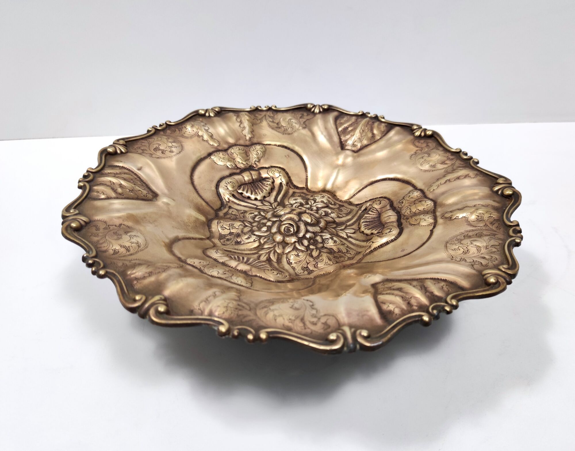 Vintage chiseled and embossed cast bronze centerpiece bowl, Italy