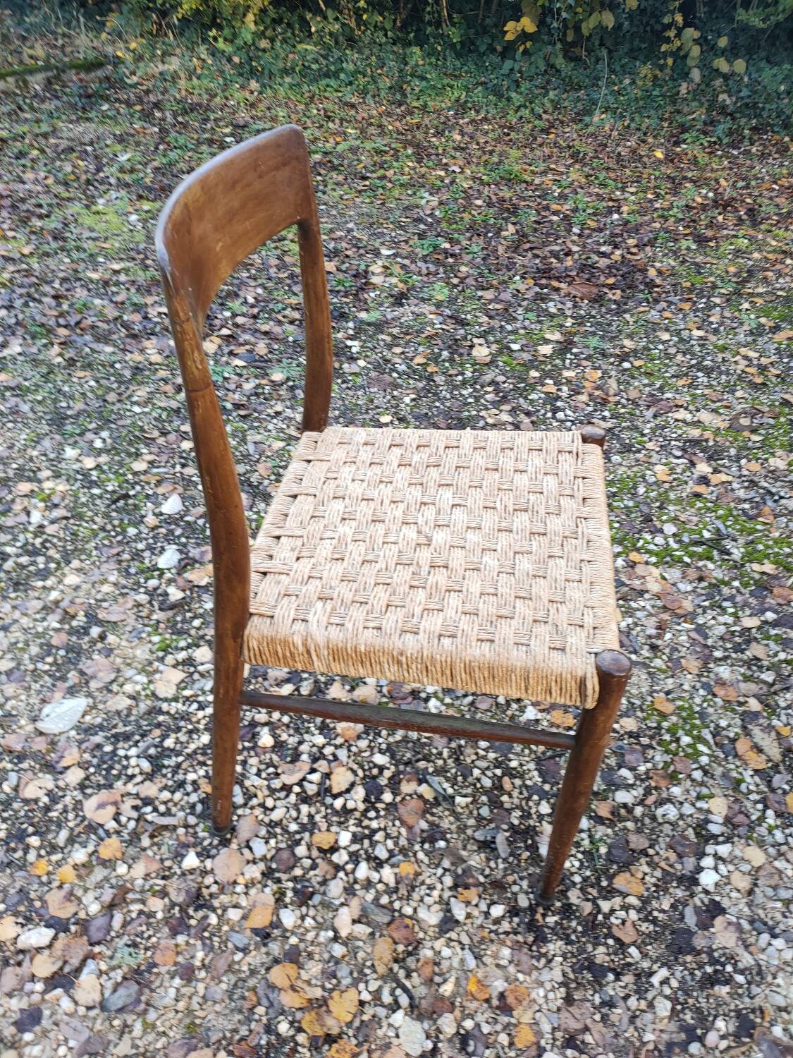 3 Scandinavian Moller chairs