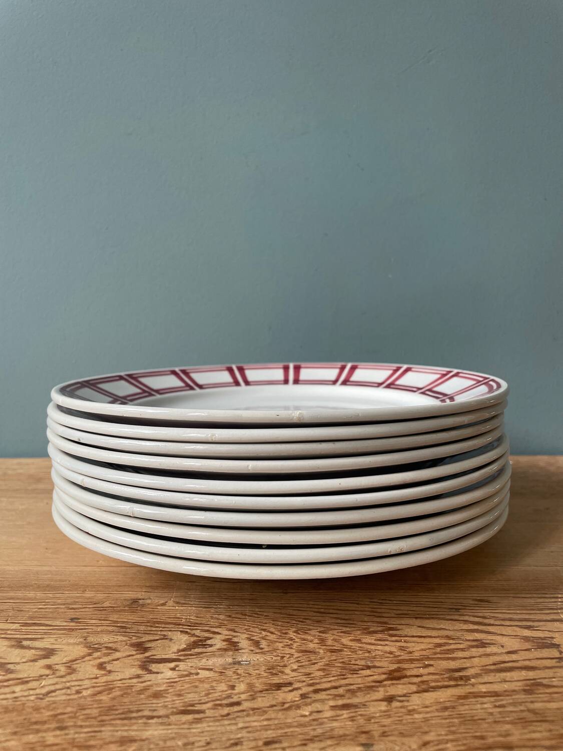 Series of 10 vintage Badonviller earthenware flat plates