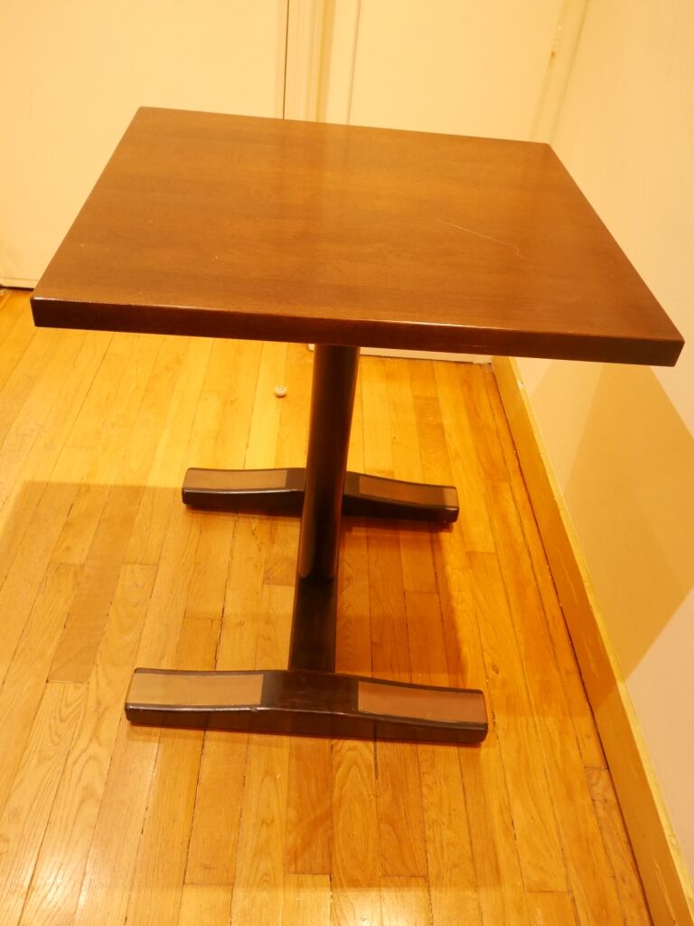 Restaurant table in solid wood