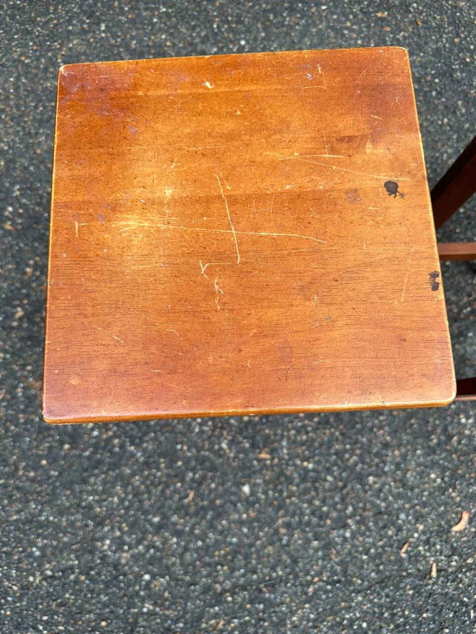 Pair of bar stools / central island in solid wood (H 59 cm)