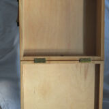 Tripod light wood worker