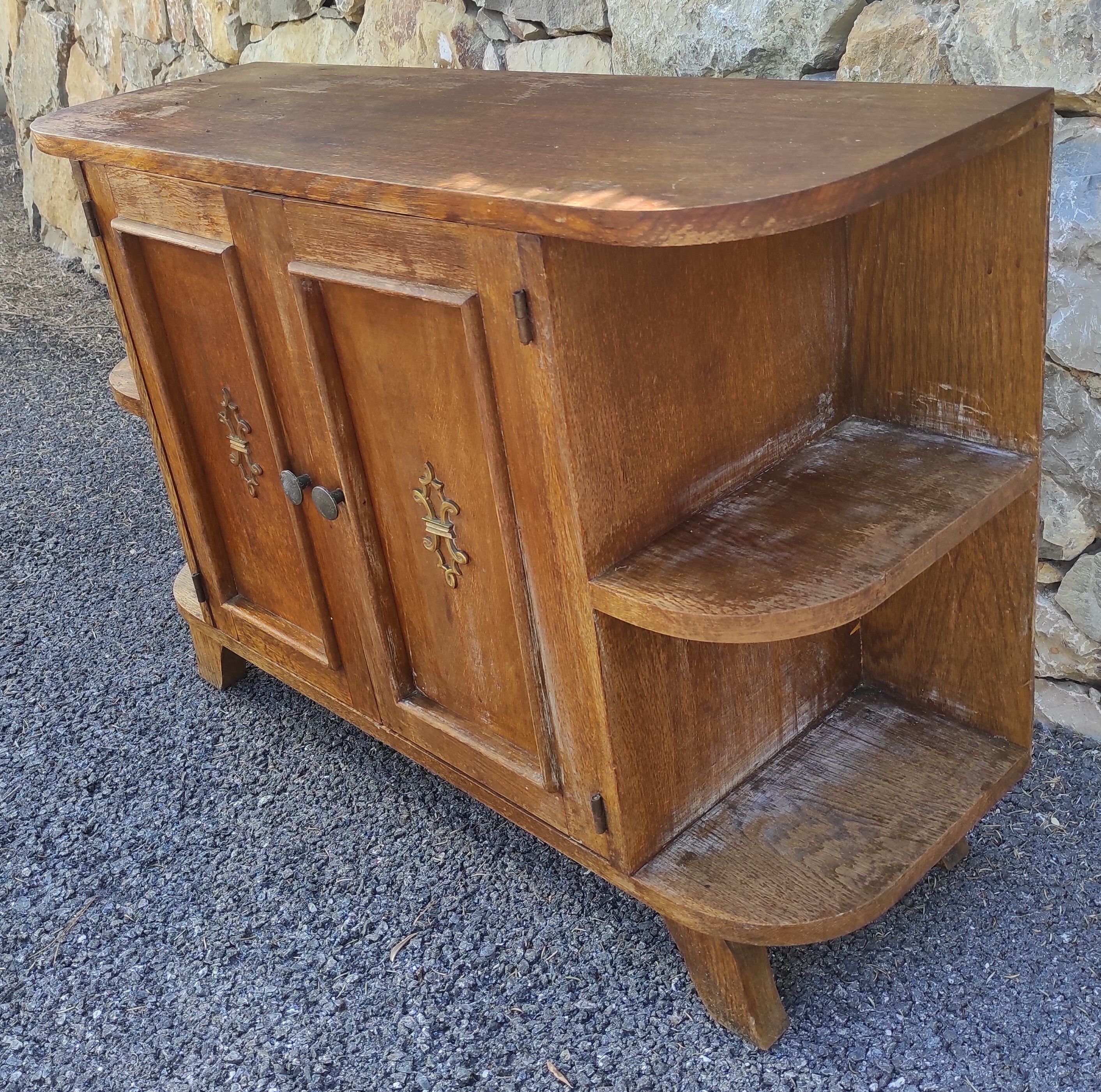 2-DOOR CABINET with central shelf circa 1940/1950