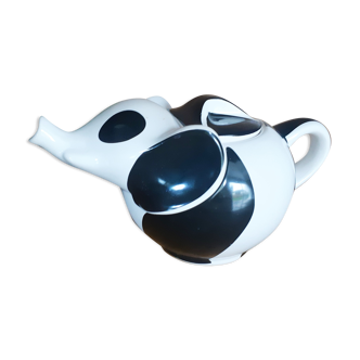 Teapot Elephant panda , year 81