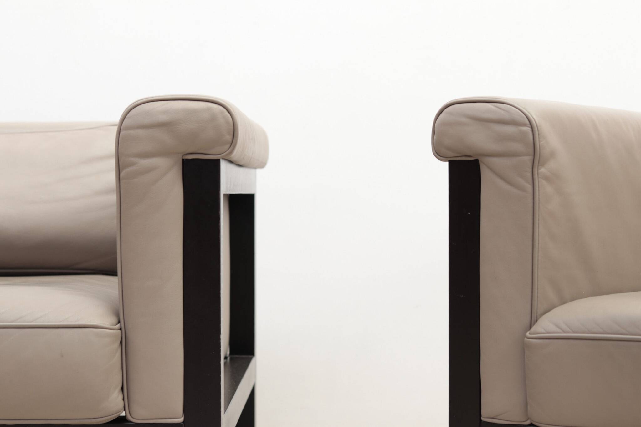 Pair of armchairs by Jules Wabbes, Livorno - Series 800 Luxe published by Bullo