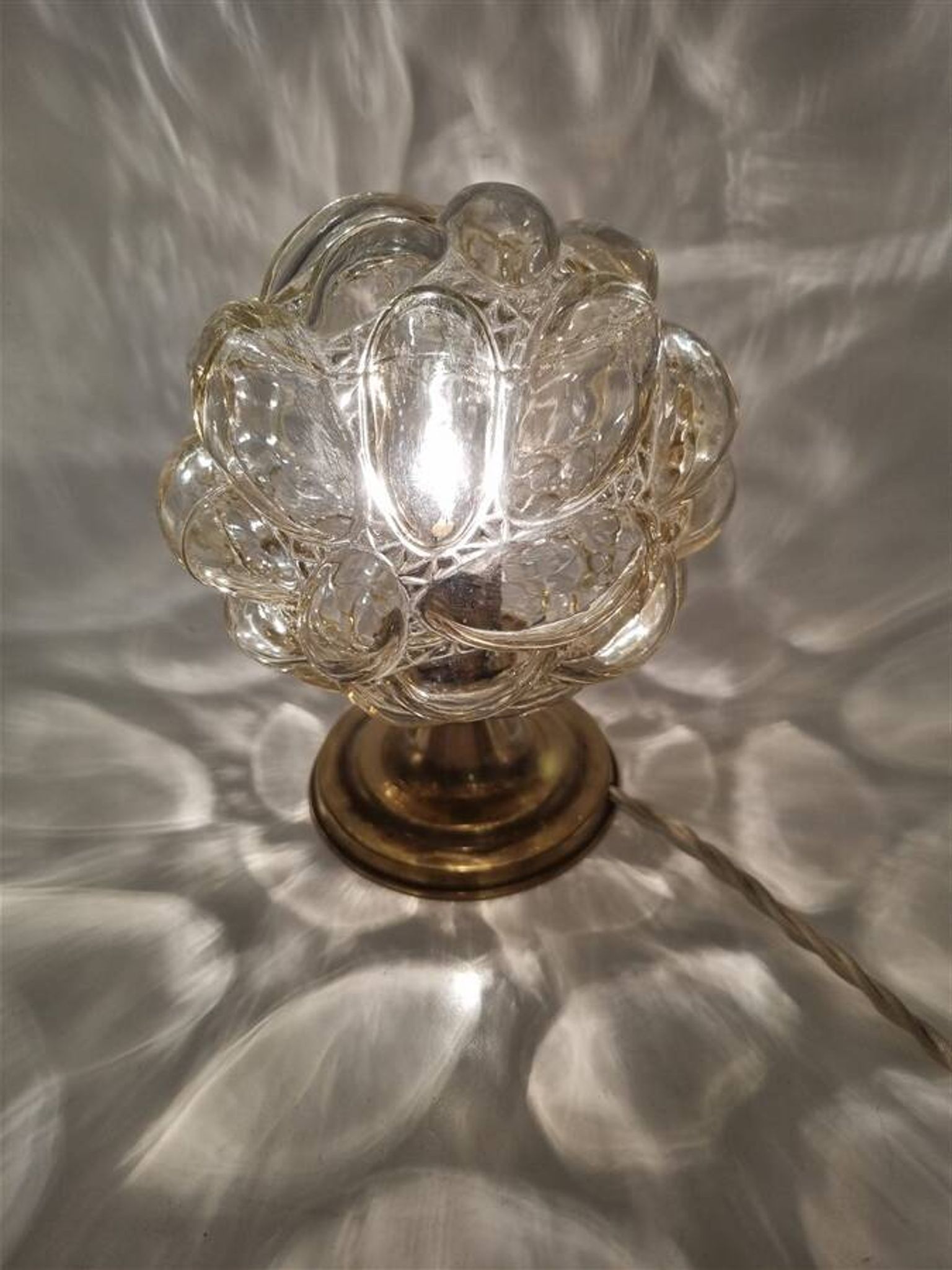 Bubble Lamp - Helena Tynell