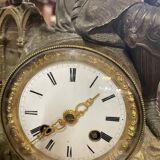 Pendulum in gilded bronze and onyx