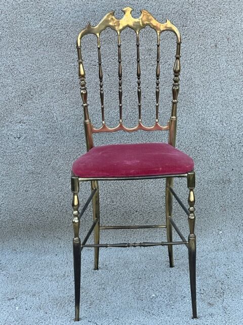 Chiavari chair in gilded brass