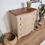 Rounded front chest of drawers