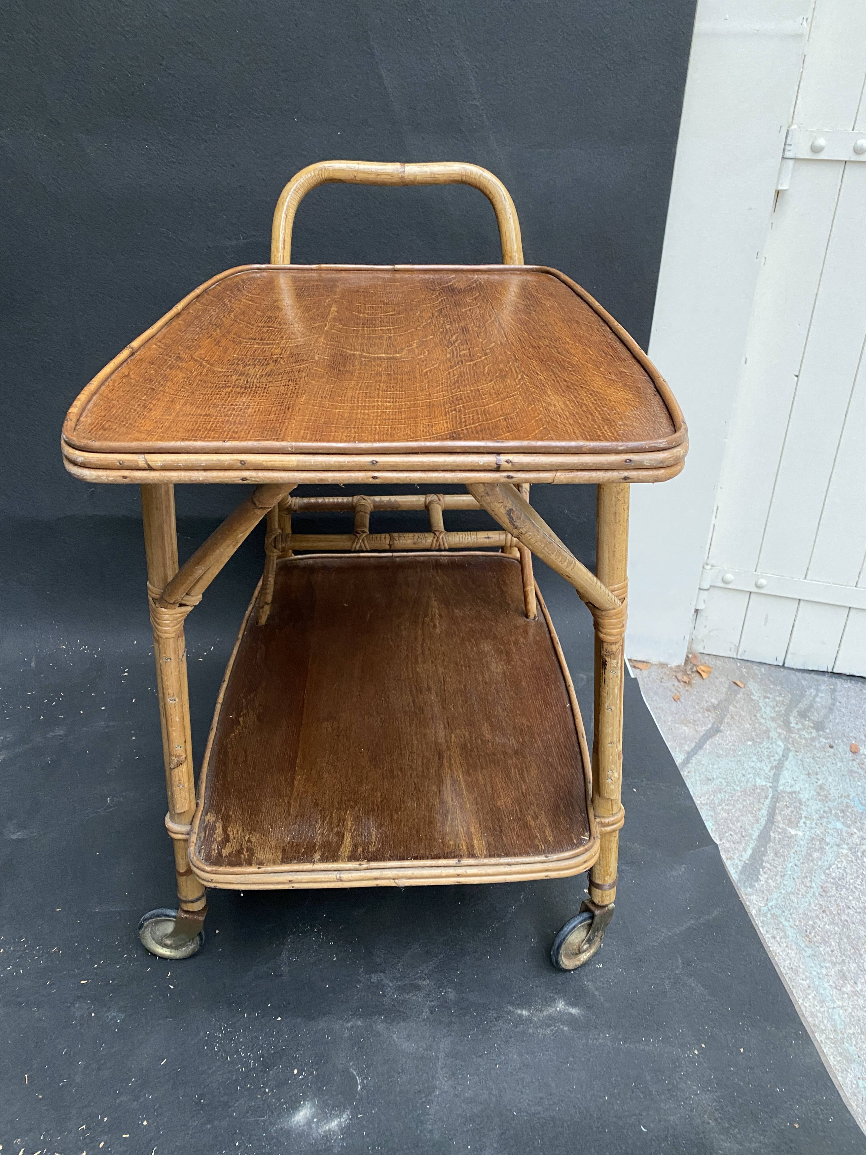 Rattan bar rolling table