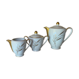 Lot d’un service à thé café en porcelaine avec tasses.