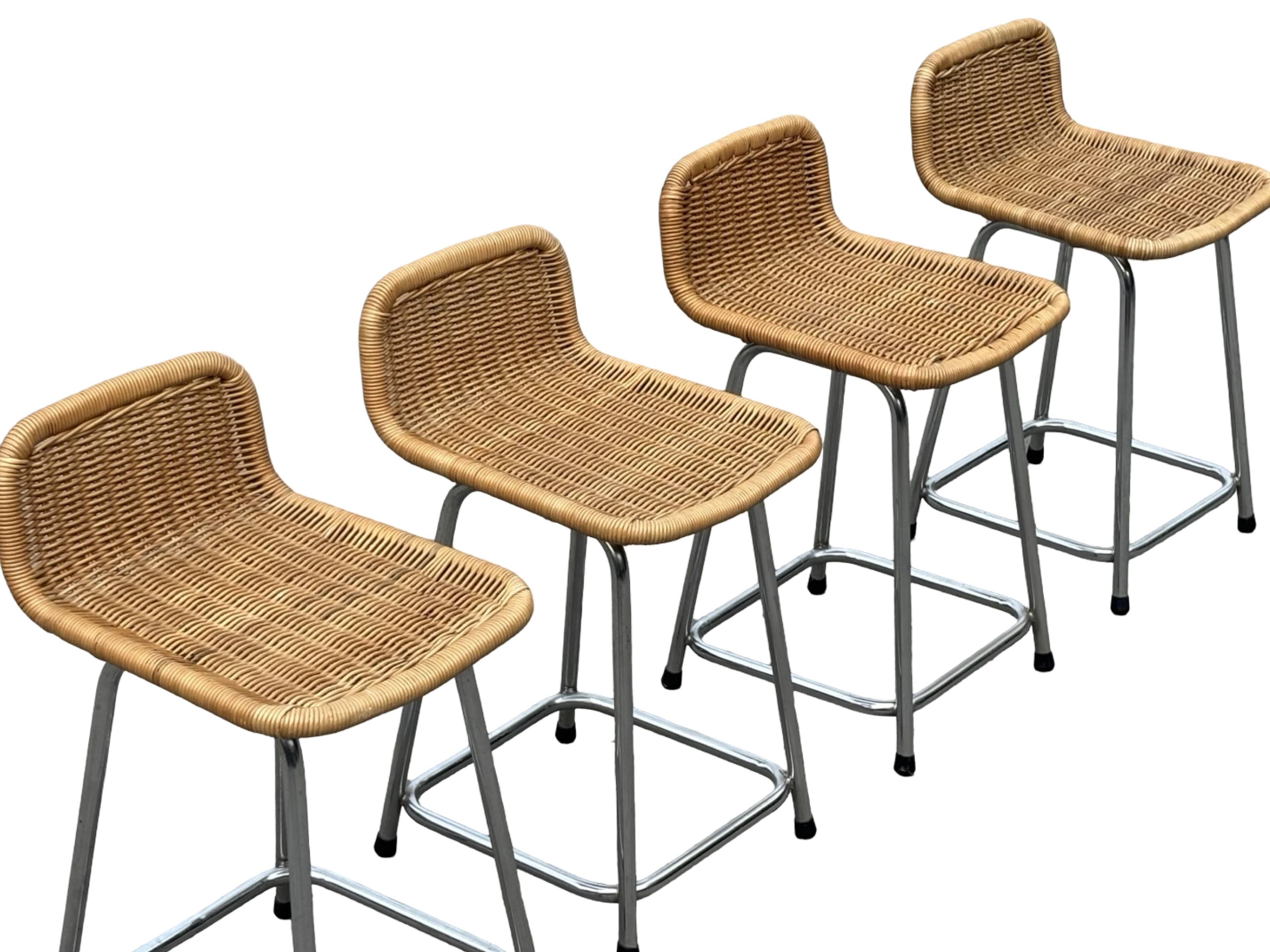 Ensemble de 4 tabourets de bar vintage Dirk Van Sliedregt Rohe Noordwolde modèle bas