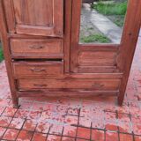 Armoire parisienne