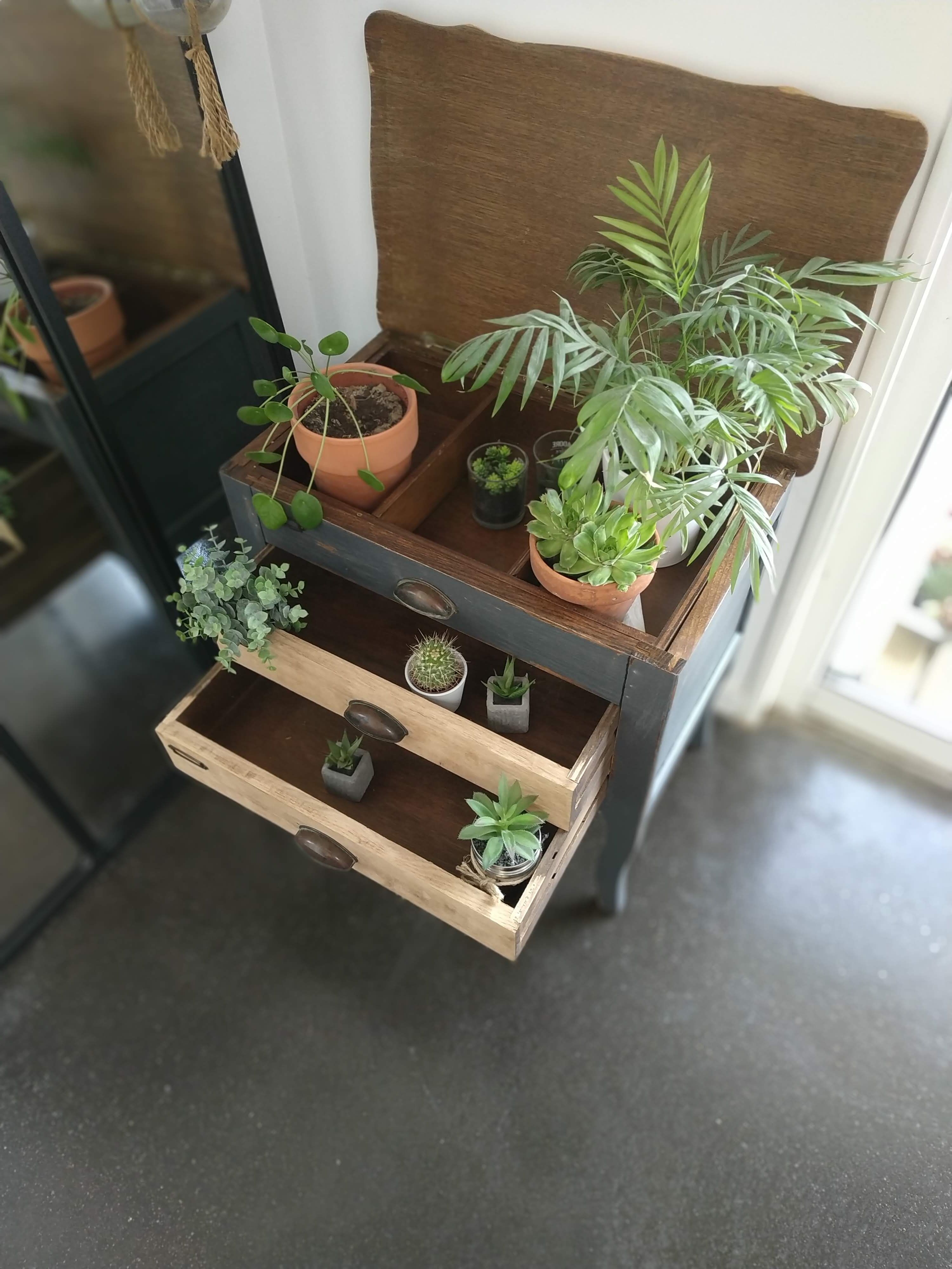 Vintage sewing baskte