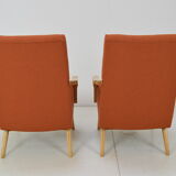 Paire de fauteuils design années 1970