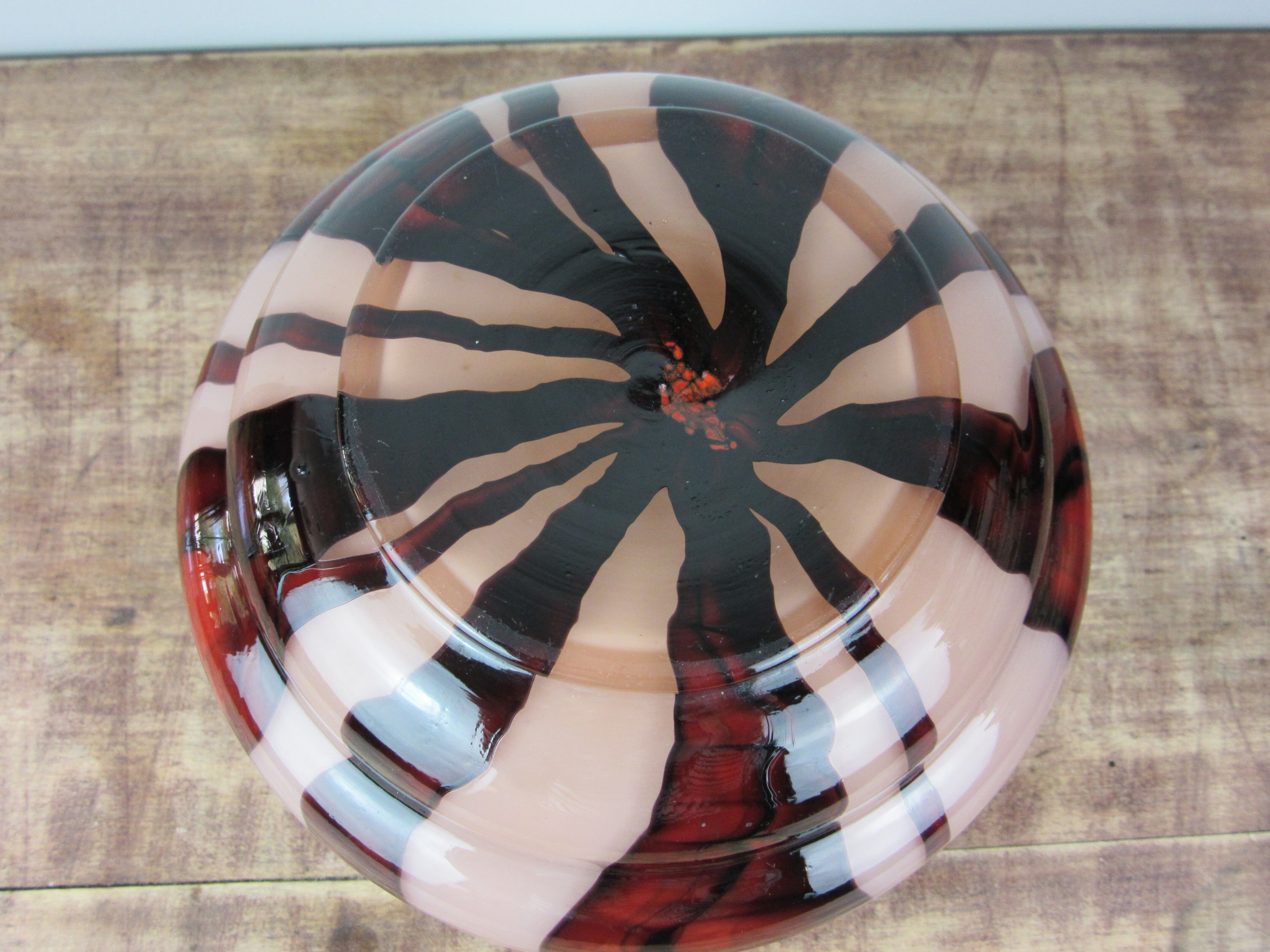 Vase boule en verre soufflé