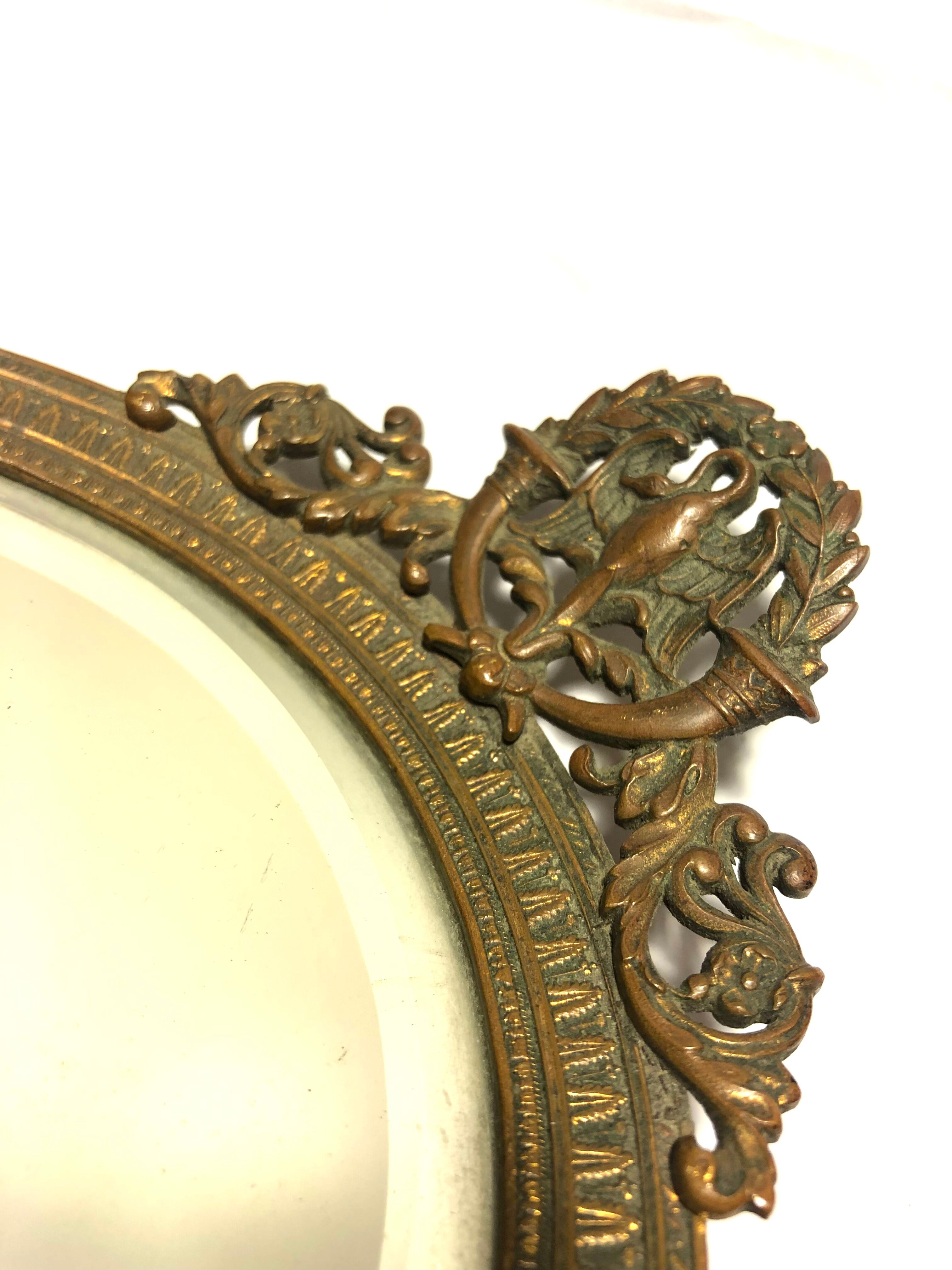 Courtesy hand mirror