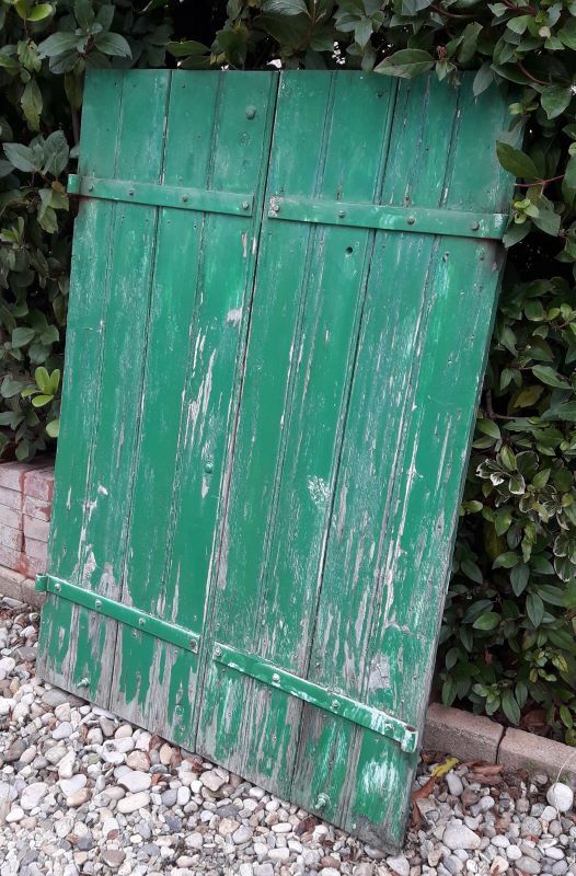 Pair of shutters H125xL87cm old painted fir