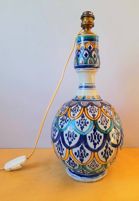 Oriental ceramic lamp