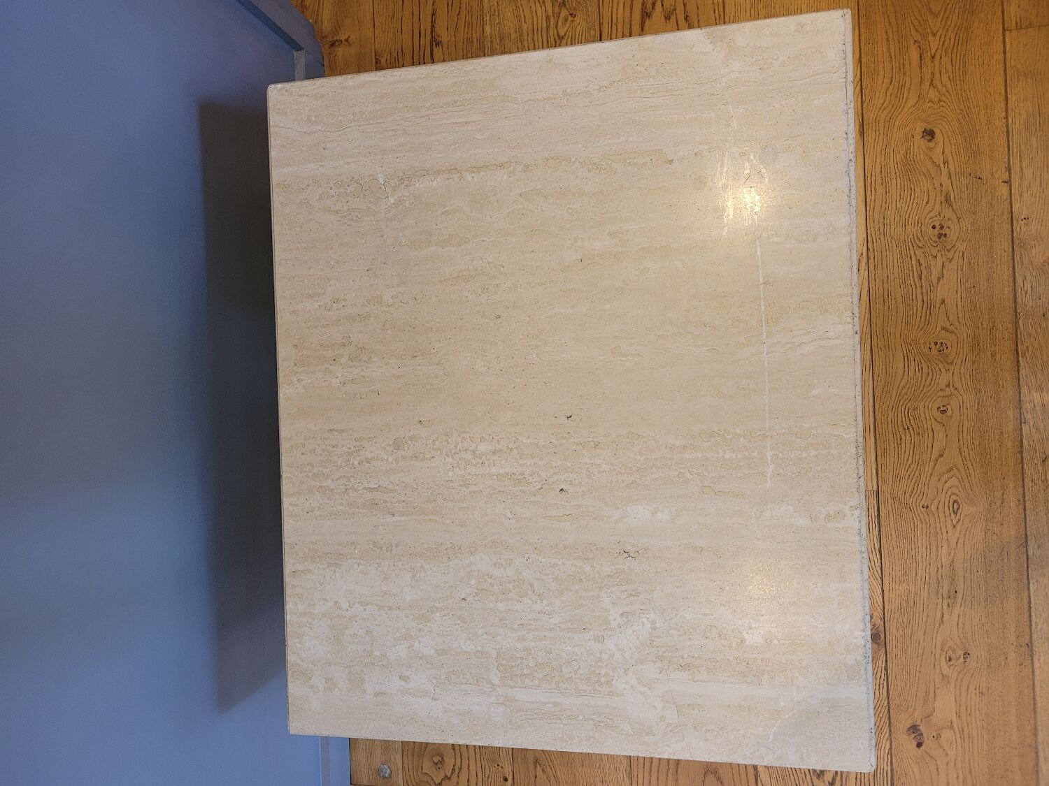 Table basse en travertin