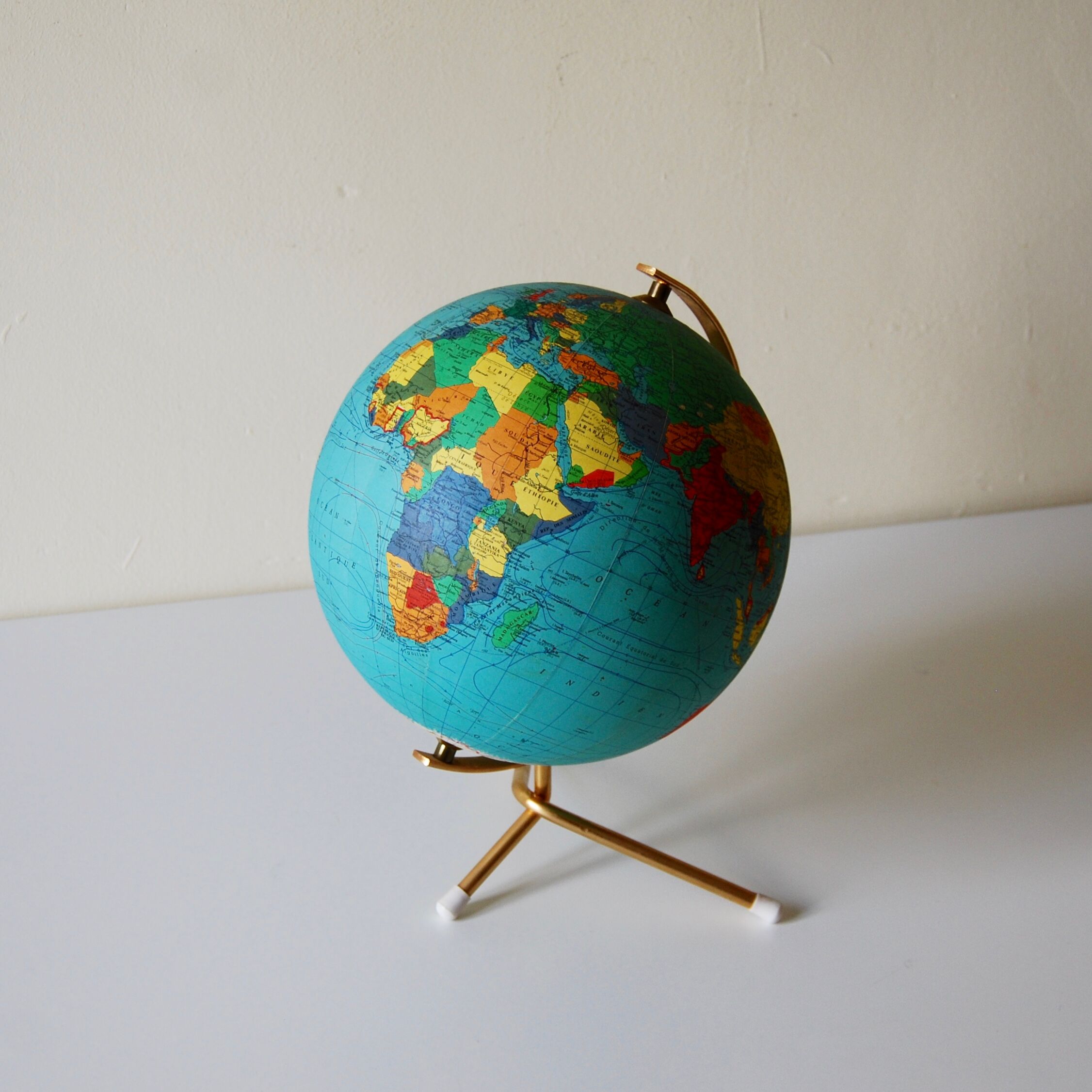 Globe terrestre vintage 1965