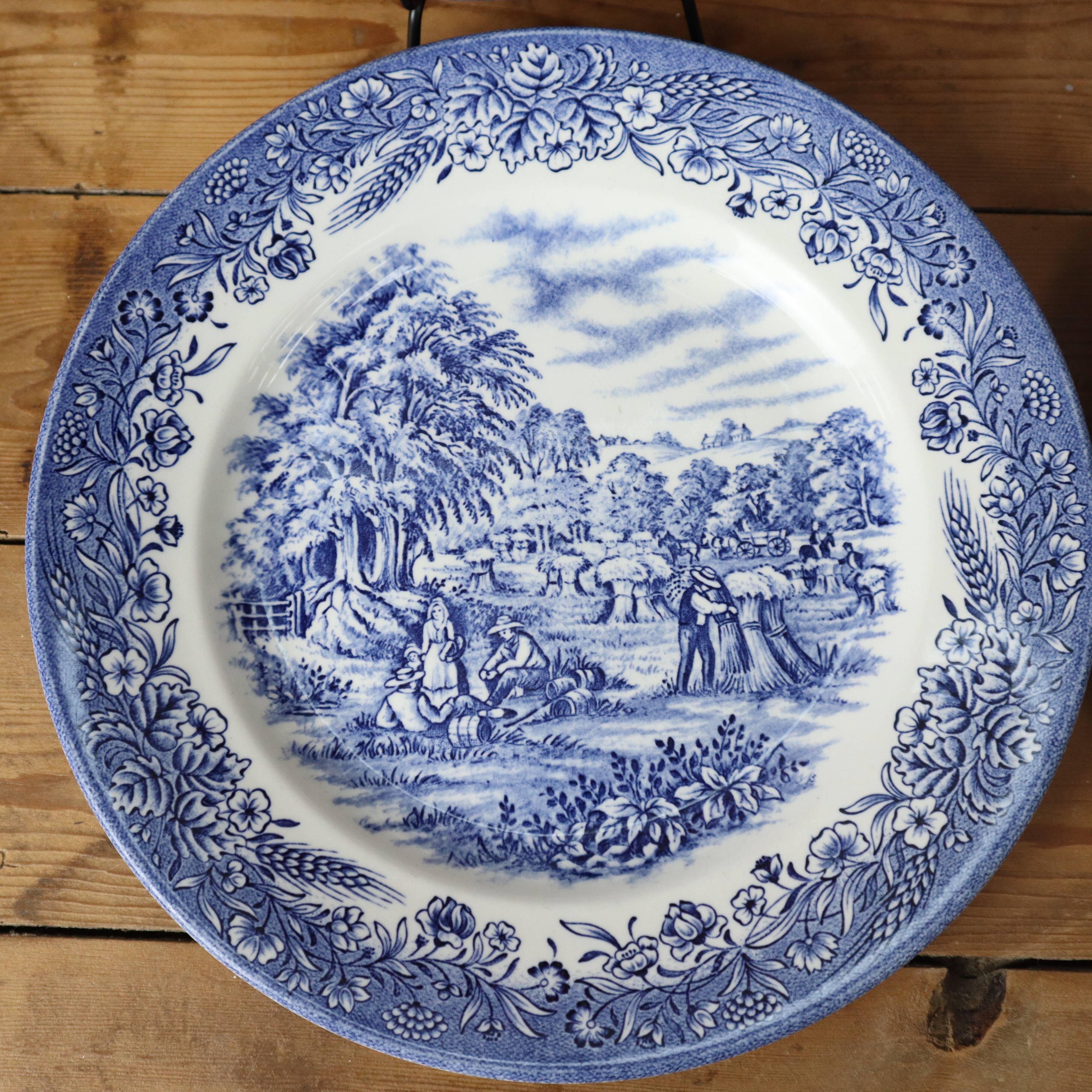 4 old flat plates stamped Churchill