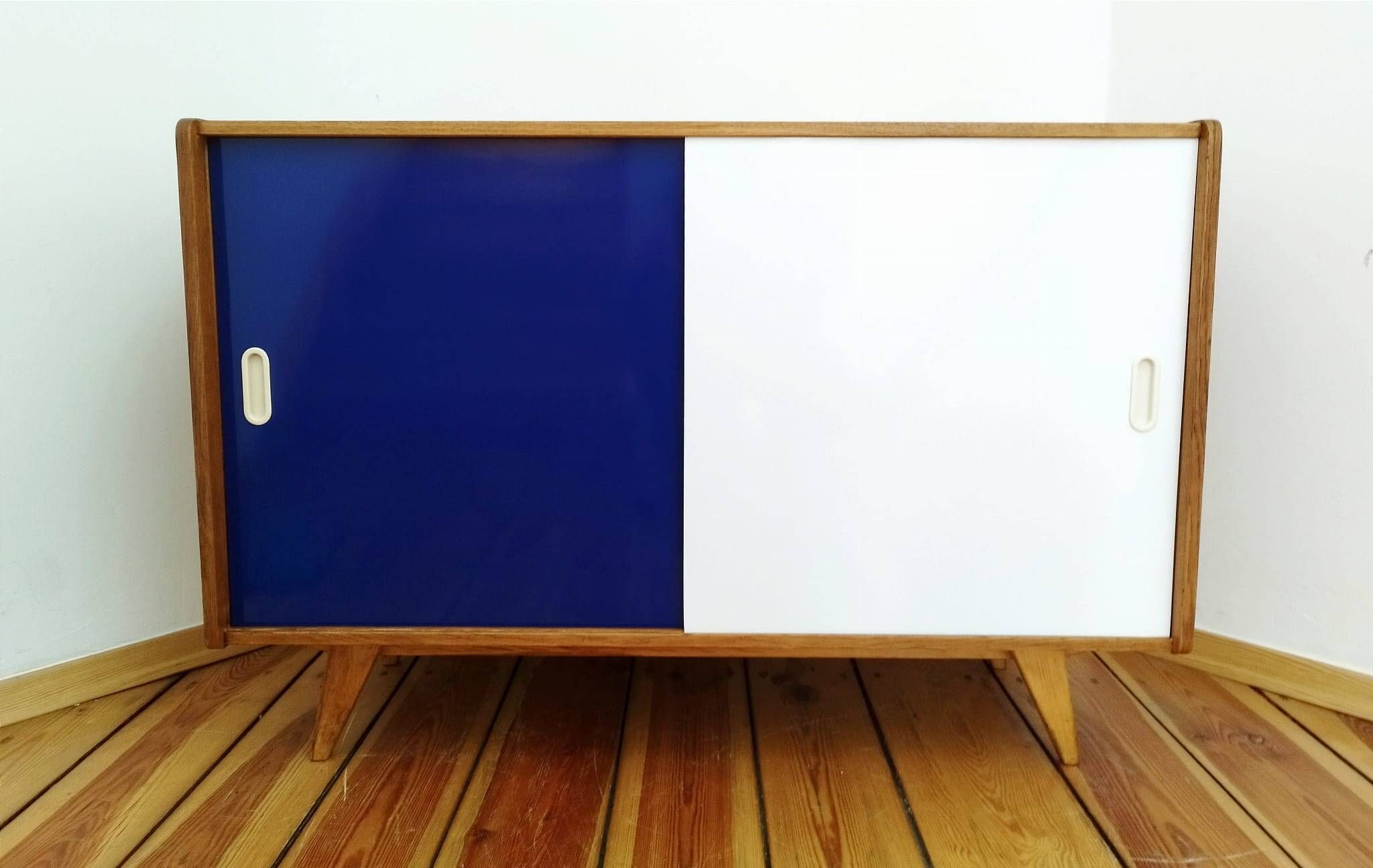 Czechoslovakian Cabinet attributed to J. Jiroutek for Interior Prague, 1960s