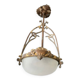 Lustre suspension Art nouveau en bronze et vasque en verre dépoli, XIXème