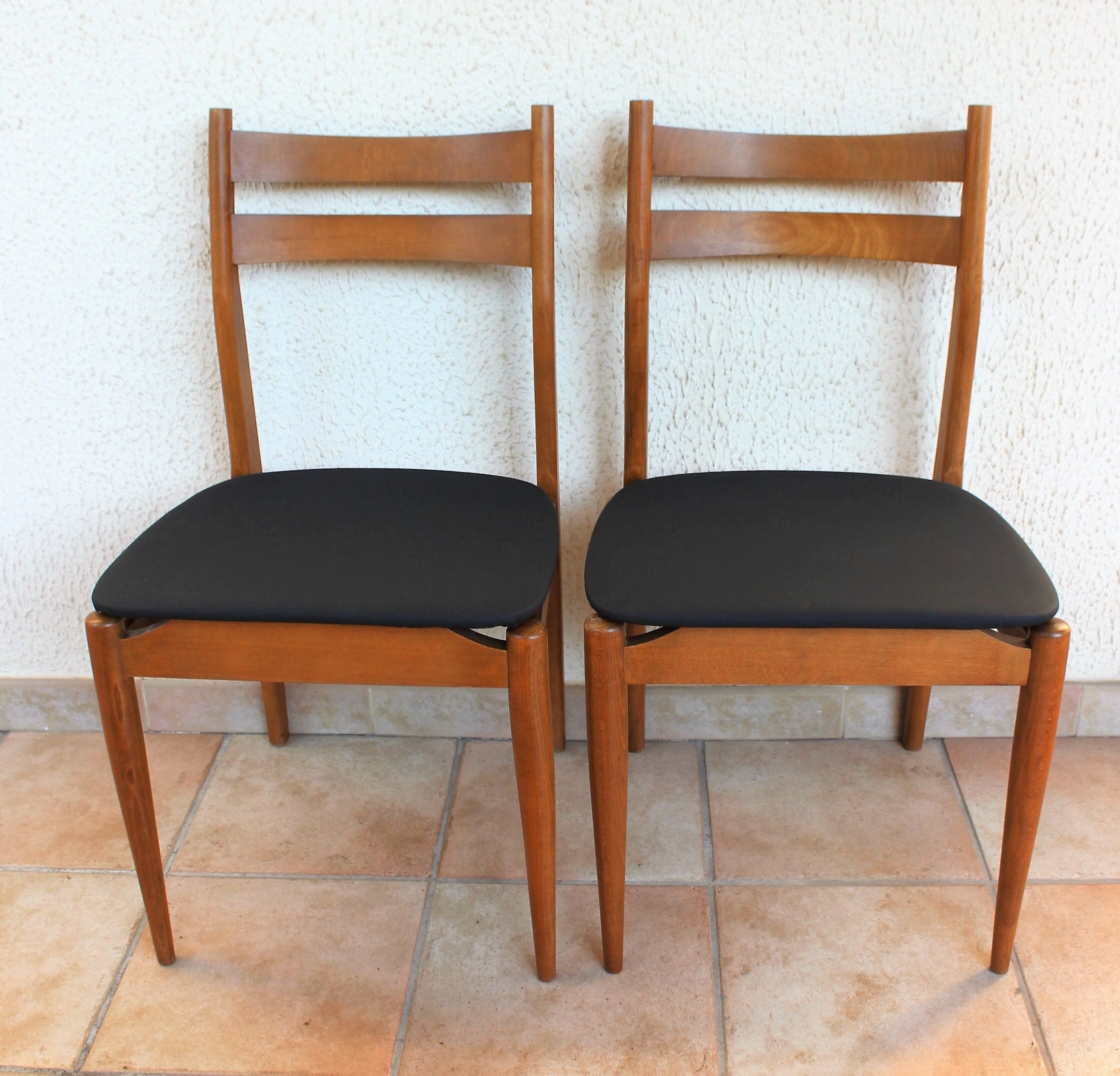 Paire de chaises scandinaves vintage