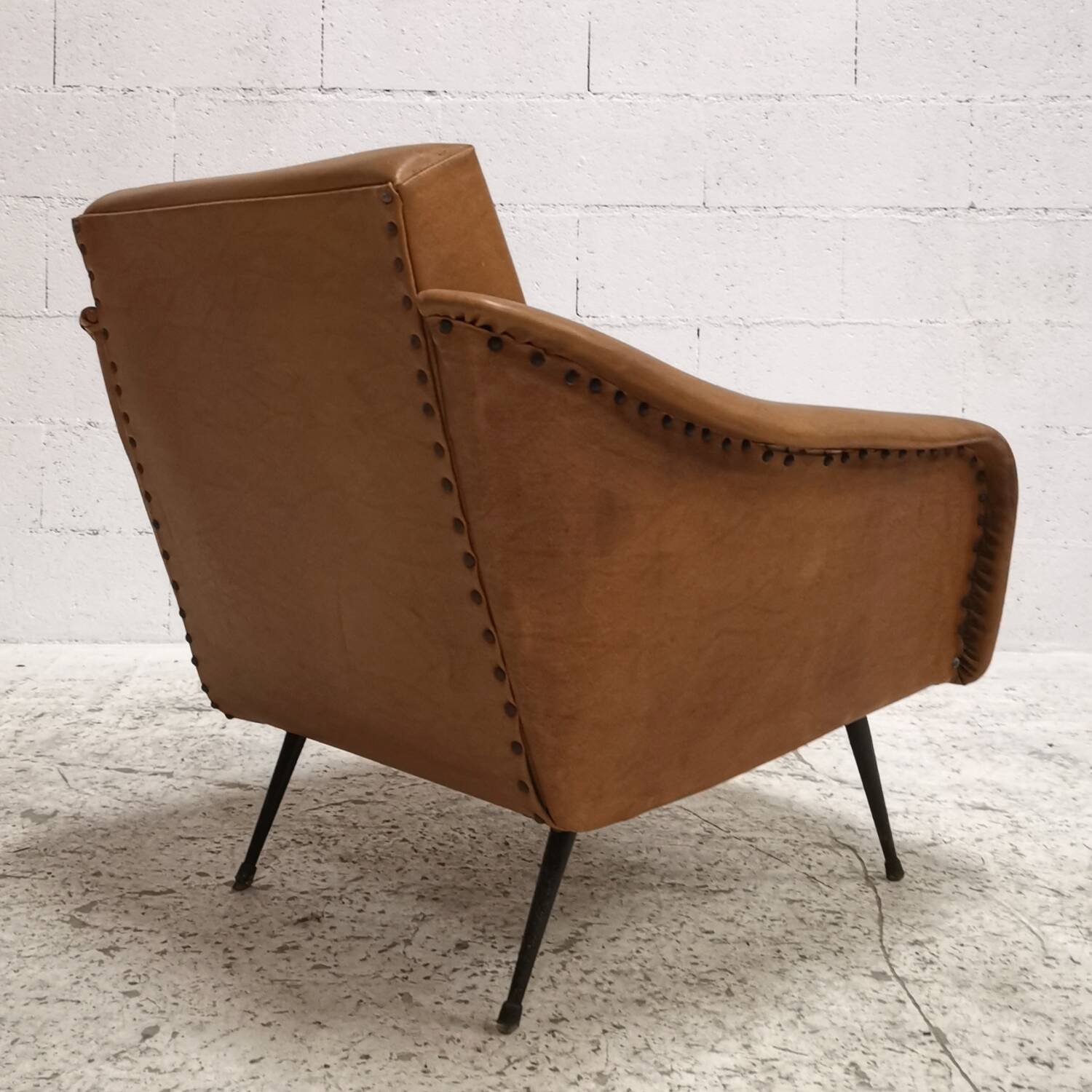 Vintage Italian design armchair from the 1960s