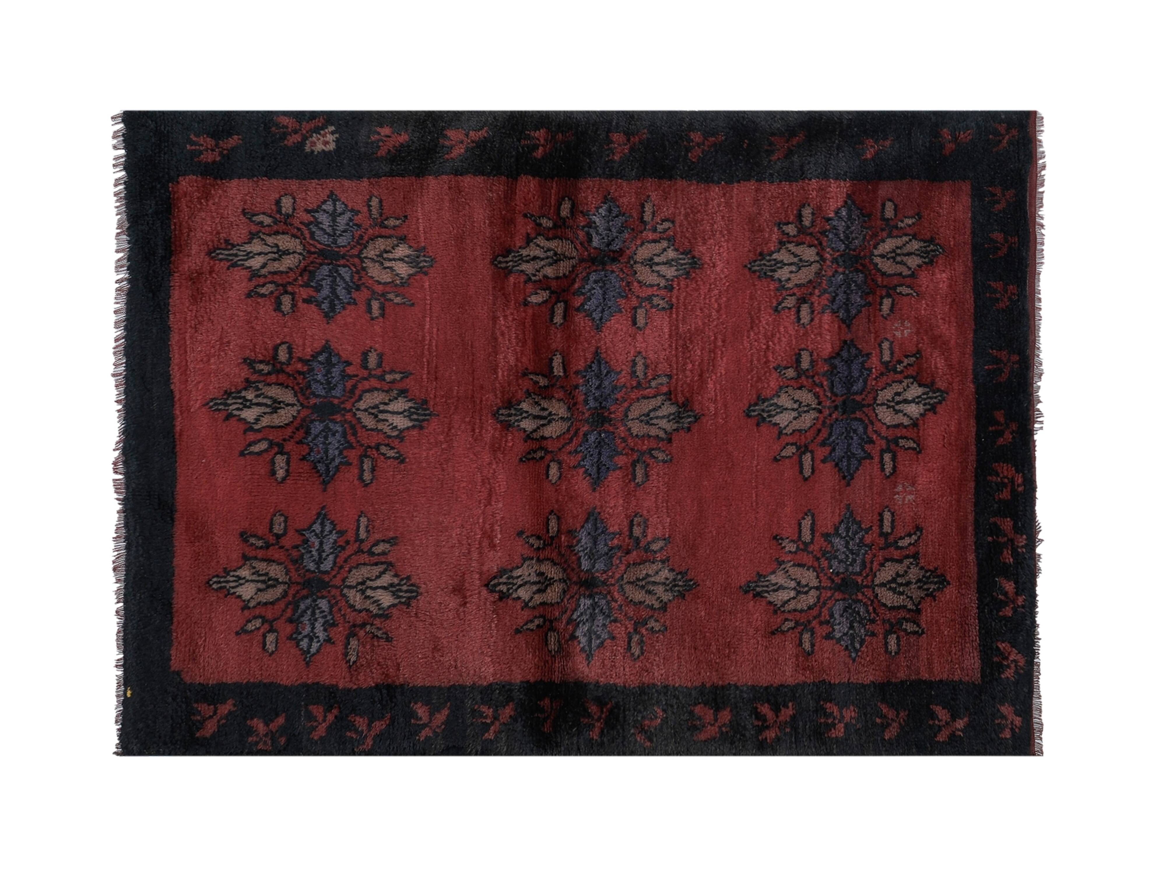 Vintage Turkish Oushak Rug Handwoven 108x163 cm