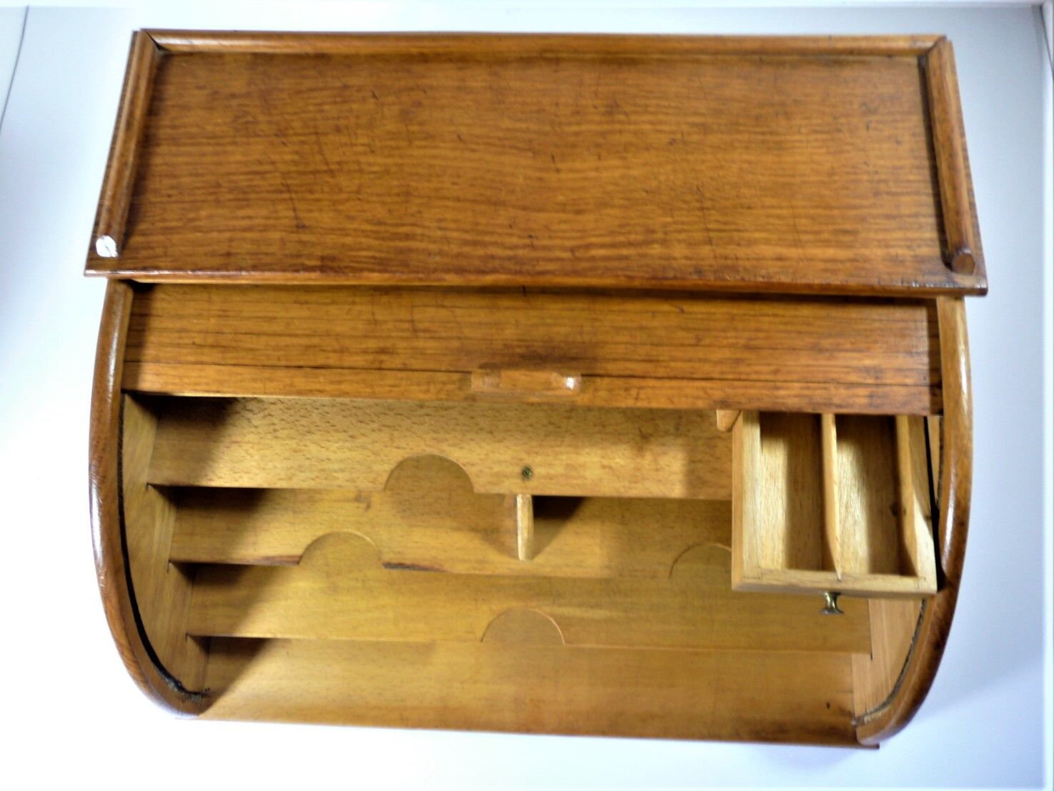 Wooden curtain desk binder