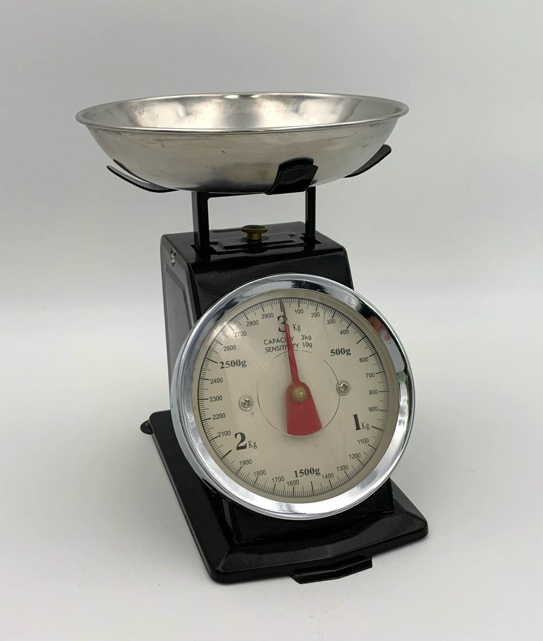Vintage kitchen scale, black metal and stainless steel