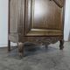 Petite vitrine Louis XV en chêne à une porte